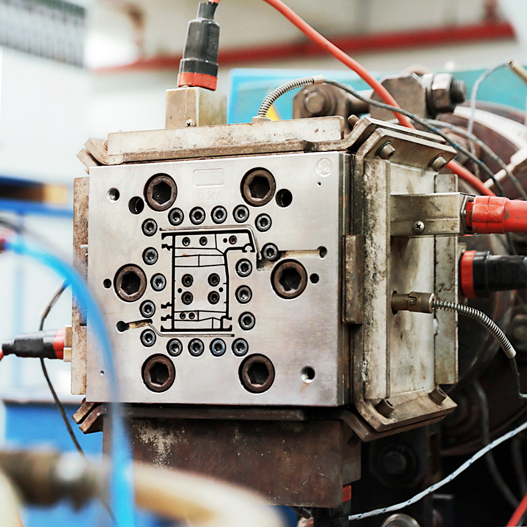 Nahaufnahme einer Extrusionsmaschine.